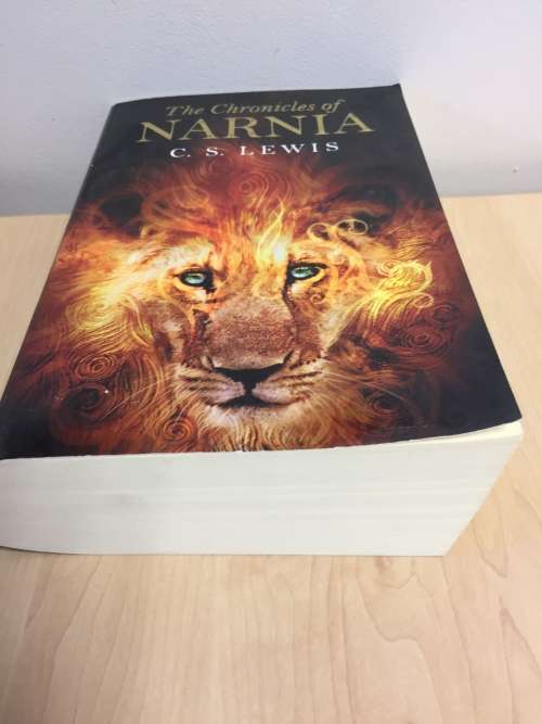 THE CHRONICLES OF NARNIA - CS LEWIS
